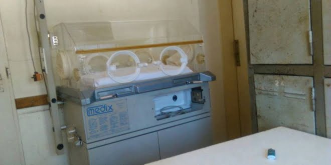 Caso Elías Bruno: La familia asegura que una foto demuestra que la incubadora del Sanatorio San Justo estaba en mal estado