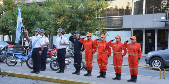 Bomberos participaron de la inauguración de la nueva sucursal de Banco Nación