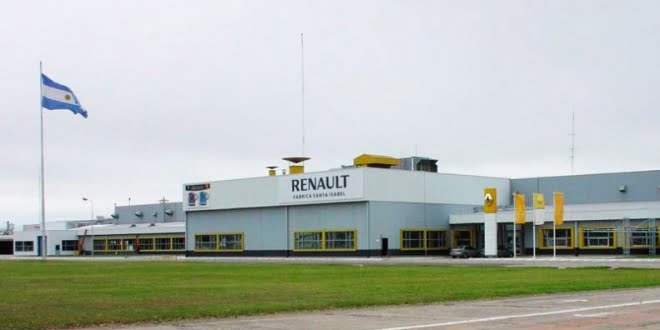 Renault paralizó su producción y suspendió a 1.500 operarios