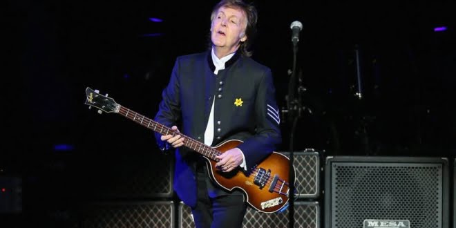 Paul McCartney llegó a Argentina y dio un paseo en bici