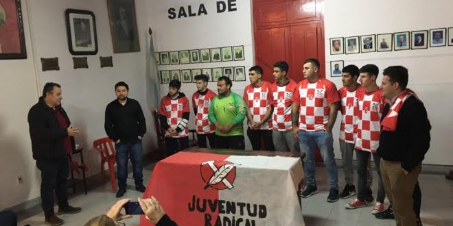  La Juventud Radical de la UCR presentó su equipo de fútbol