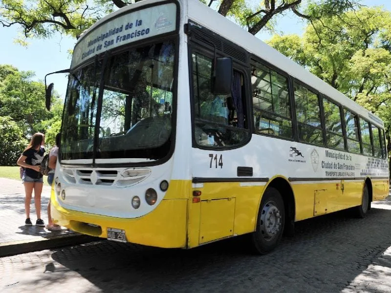 Interrupciones en el transporte urbano por asambleas municipales