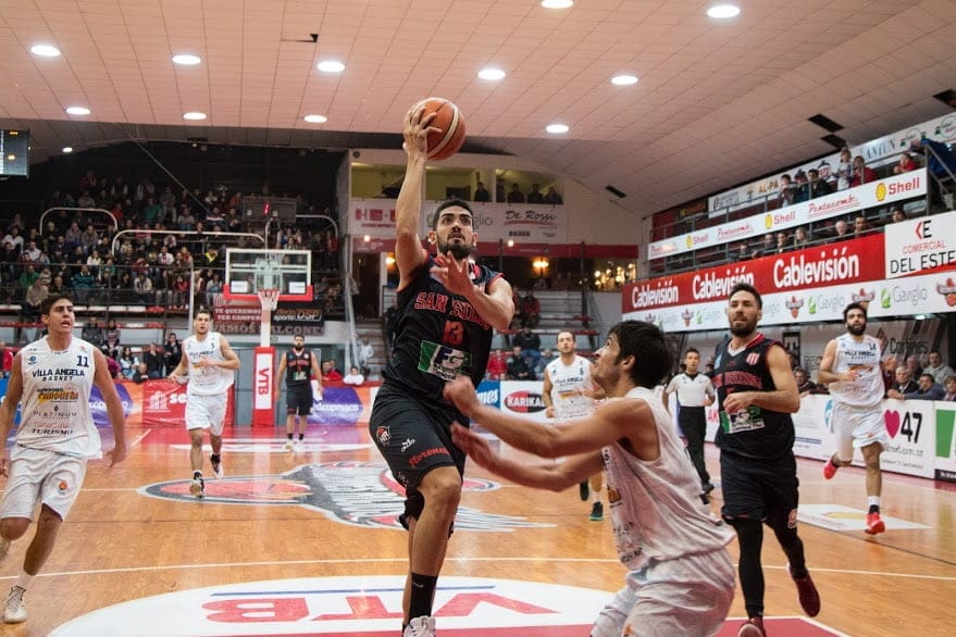 Mauricio Corzo. San Isidro 83 Villa Ángela 70. Playoffs.