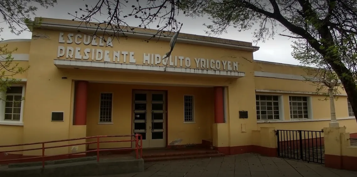 Robaron una bicicleta en la escuela Hipólito Yrigoyen