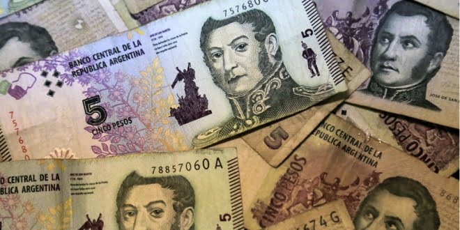 Prorrogaron el plazo para canjear los billetes de 5 pesos en los bancos