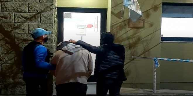 Arroyito: detuvieron al ladrón de la mochila y recuperaron los elementos robados