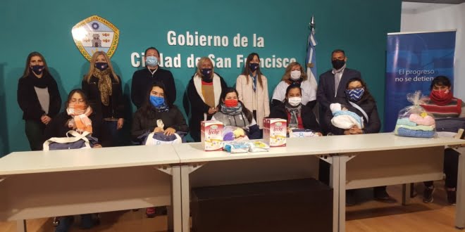 Se entregaron ajuares del Programa Protección de la Embarazada y su bebé