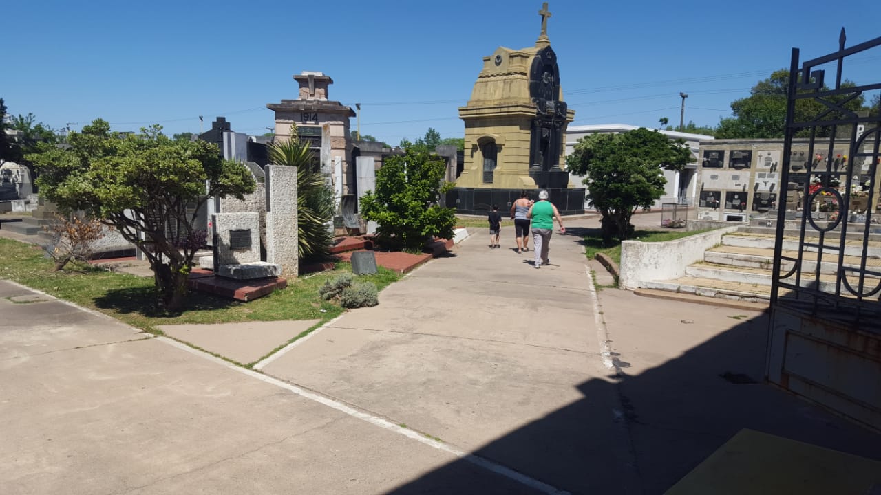 Profanación de una tumba en el cementerio: cómo sigue la causa