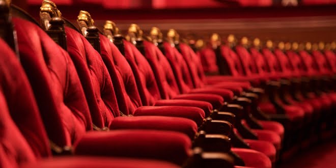 El teatro cayó en La Feliz: de 100 mil a 4 mil espectadores