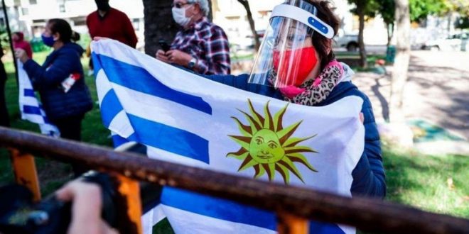 Segunda ola en Uruguay: récord diario de muertes y hospitales saturados