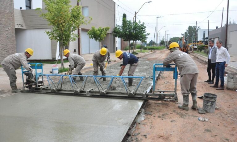 Pavimentación: Comenzaron los trabajos de la segunda etapa en Bº Independencia