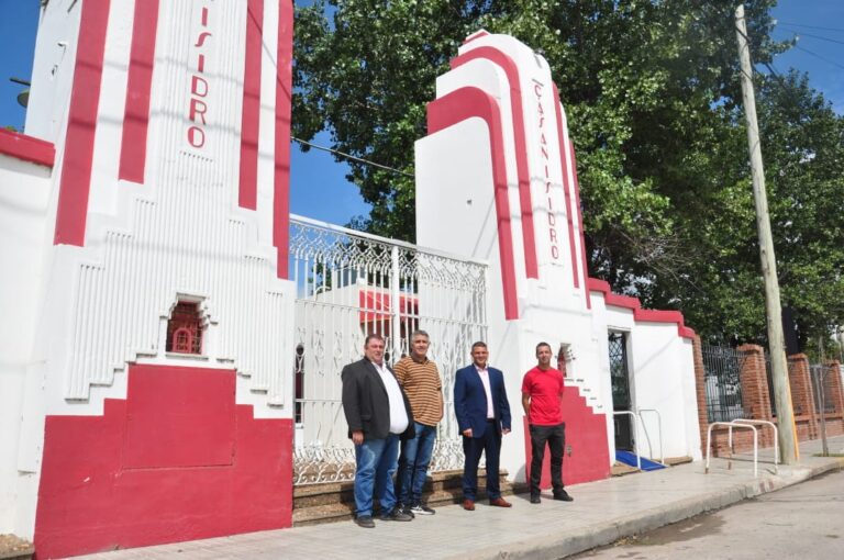 San Isidro entrega los kits para la Maratón Centenario