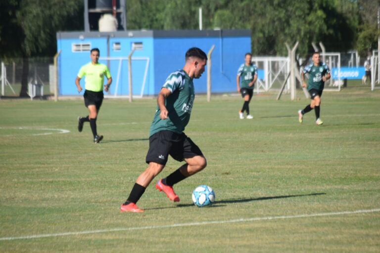 Attis en la previa del debut…