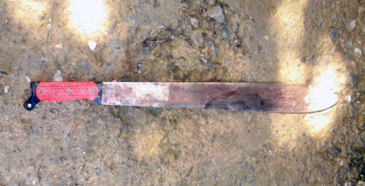 Machete de acero