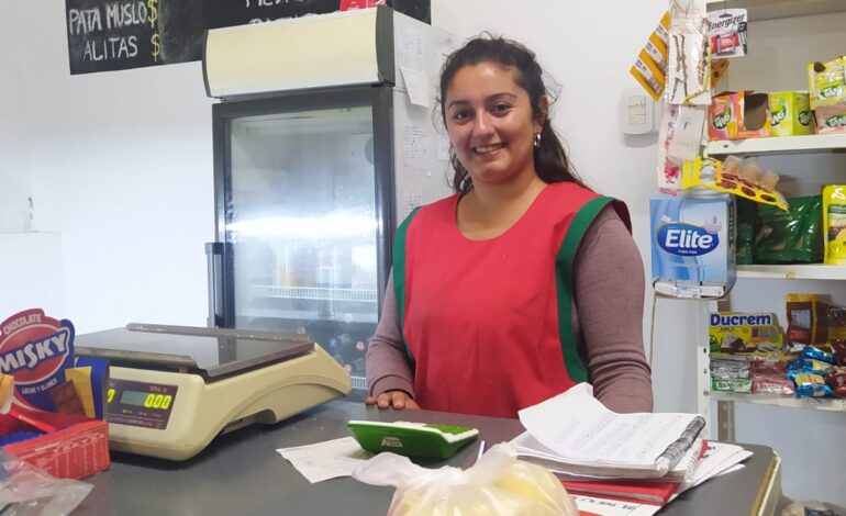  Milena, la comerciante valiente que ahuyentó a un delincuente de su local