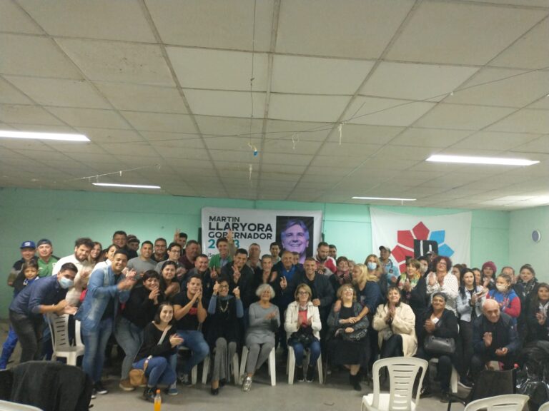 Martín Llaryora recibió el apoyo de organizaciones políticas locales