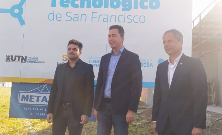  Visita del vicegobernador Manuel Calvo al Polo Científico Tecnológico San Francisco