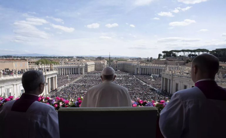  «Que se elija la paz», reclamó el papa Francisco en su mensaje de Pascua