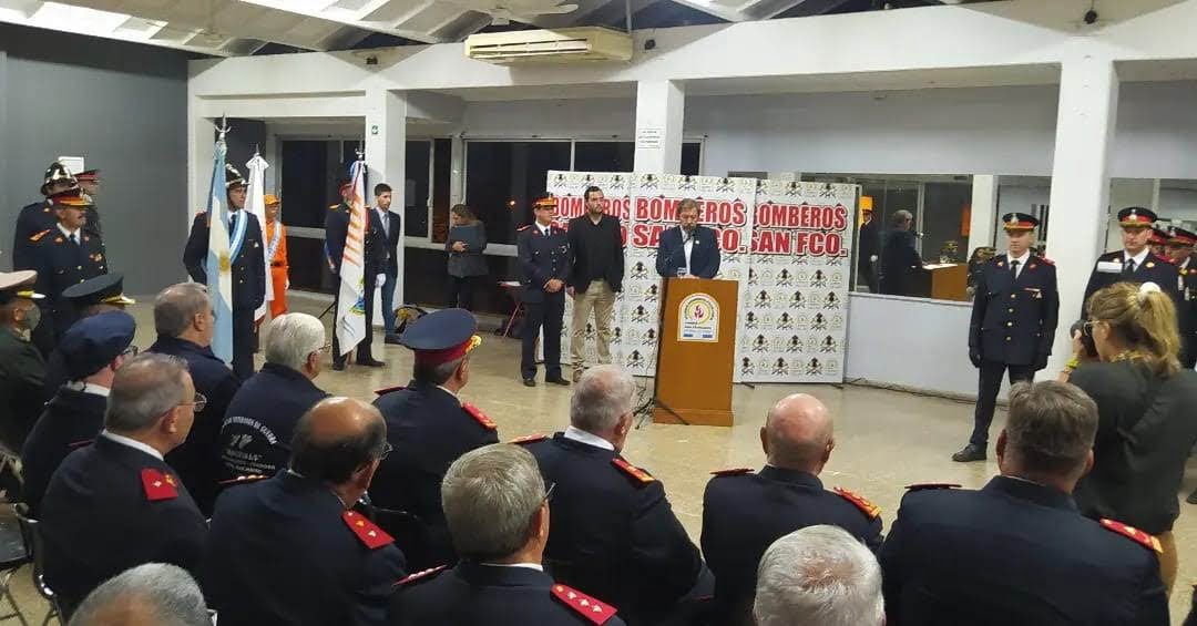 BOMBEROS