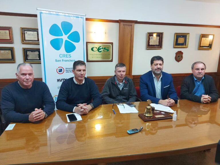 Convenio y capacitación entre el CRES y el CES