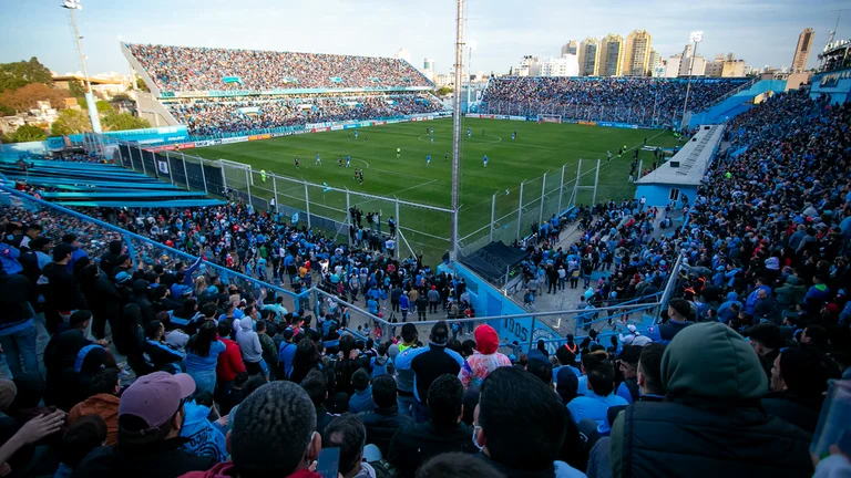 Le prohibieron la entrada a la cancha a un hincha de Belgrano por no pagar la cuota alimentaria de su hijo