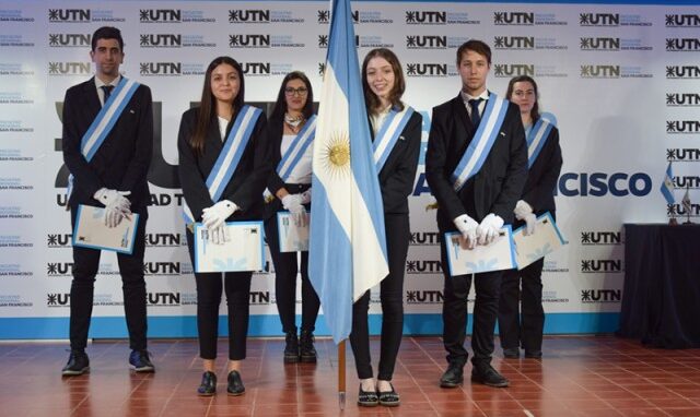 UTN y UCES proclamaron sus nuevos abanderados y escoltas