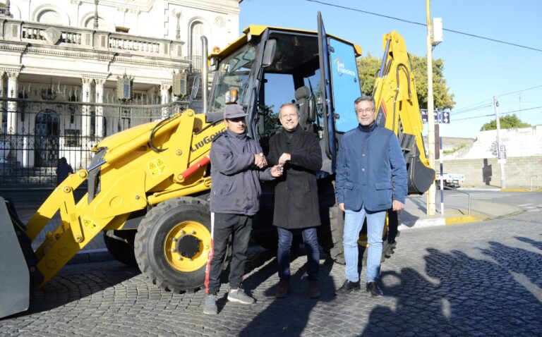 Nuevo vehículo engrosa el parque automotor municipal