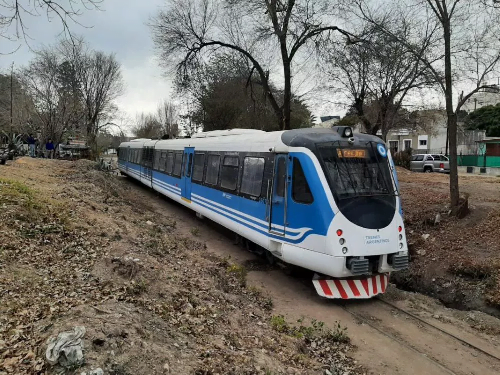 TREN LA FALDA
