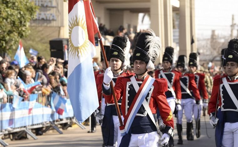 Córdoba conmemorará con un gran desfile el 9 de Julio - Radio Estación