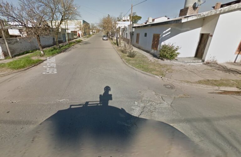Detuvieron a una mujer por robar elementos de un automóvil