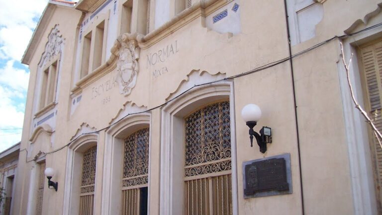La Escuela Normal celebra sus 110 años de vida