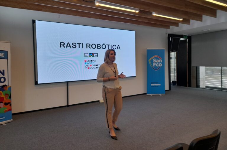 Tuvo lugar importante capacitación en Programación y Robótica