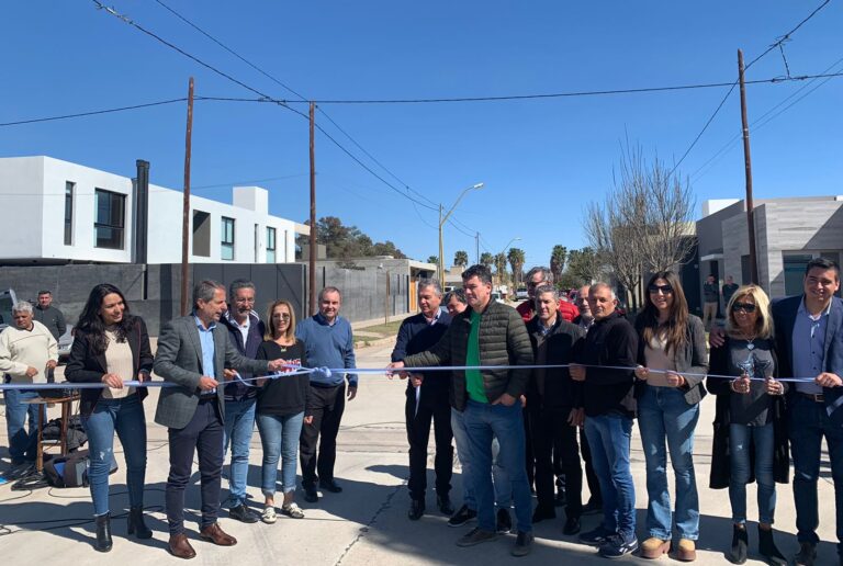 Inauguraron obras de pavimentación en barrio Independencia