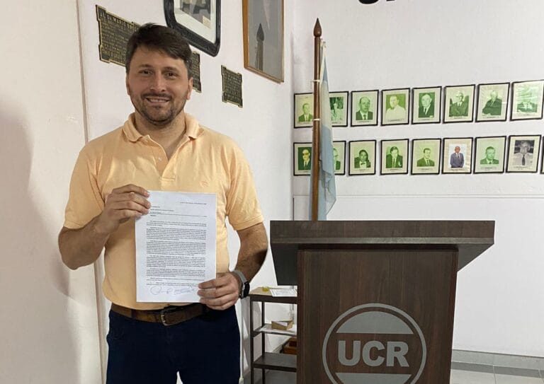 Puricelli oficializó su candidatura a intendente en la UCR local
