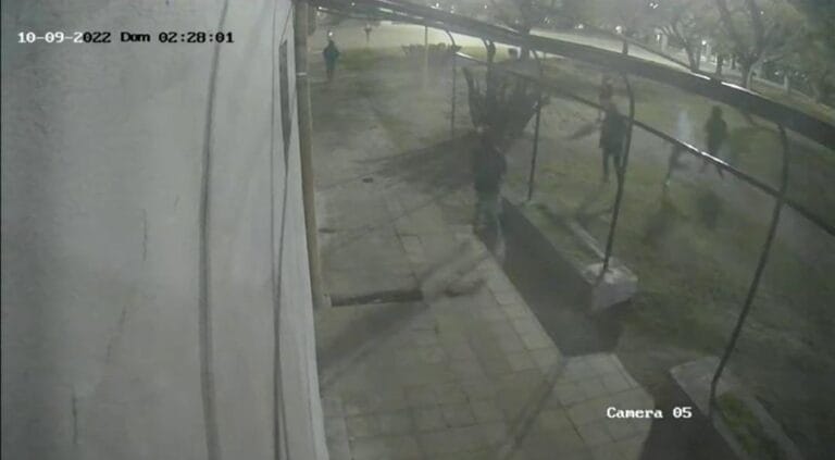 Menores realizaron actos de vandalismo en el Centro Cívico