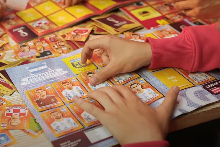 Se viene un evento solidario de intercambio de figuritas