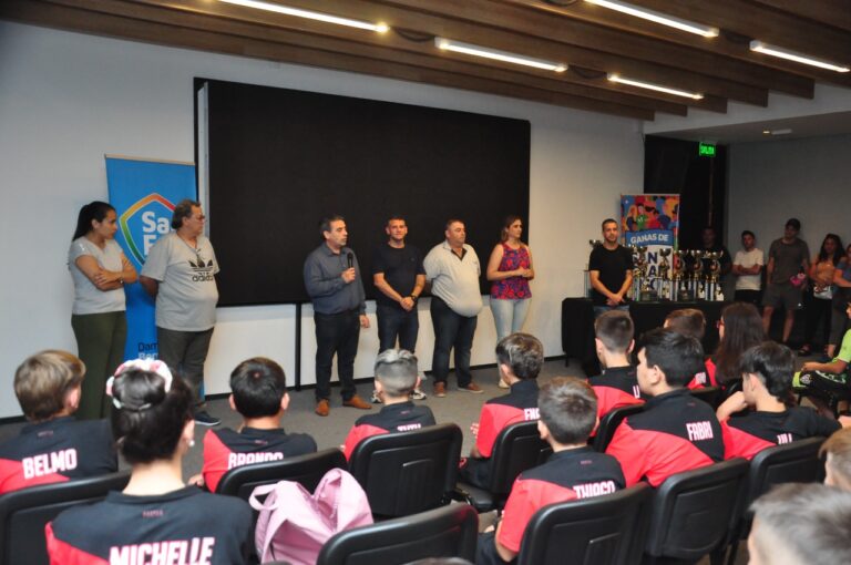 Se entregaron premios a los ganadores del Torneo Clausura de la Liga de Baby Fútbol «Copa Ciudad de San Francisco”