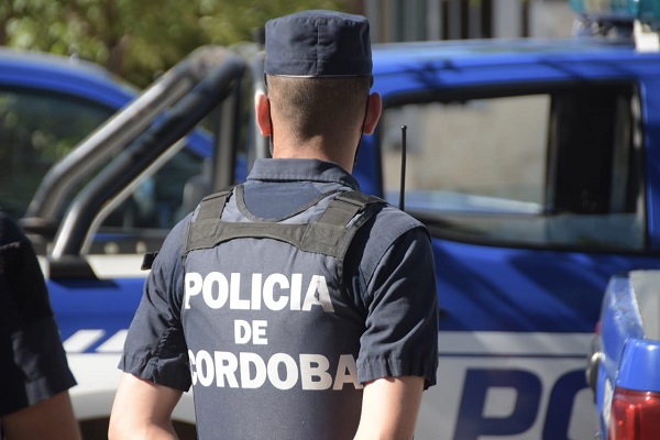 Policia de Oliva detenido por robo