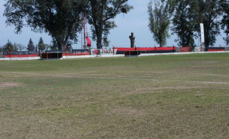  Un partido de inferiores terminó a las piñas