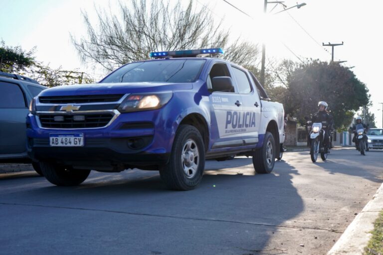 Un hombre atrapó a una delincuente que intentó robarle