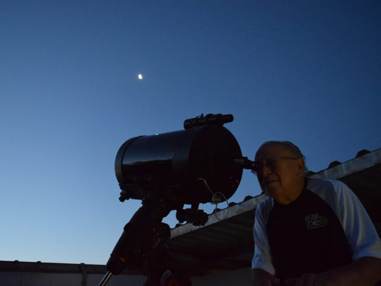¿Qué miramos cuando miramos al cielo? UTN presenta su guía astronómica de Julio