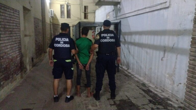 Sujeto detenido tras ingresar a un domicilio