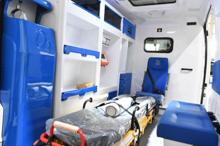 Suspenden servicios de traslados y atención médica para afiliados de Pami de la UTE
