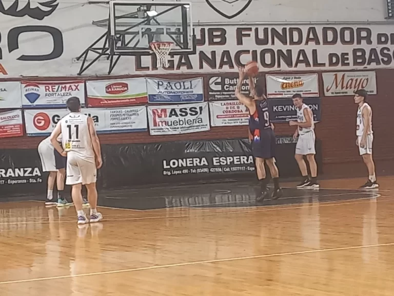 El Ceibo triunfó en Esperanza