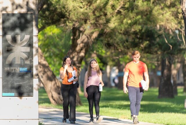 Continúan abiertas las inscripciones para estudiar en UTN