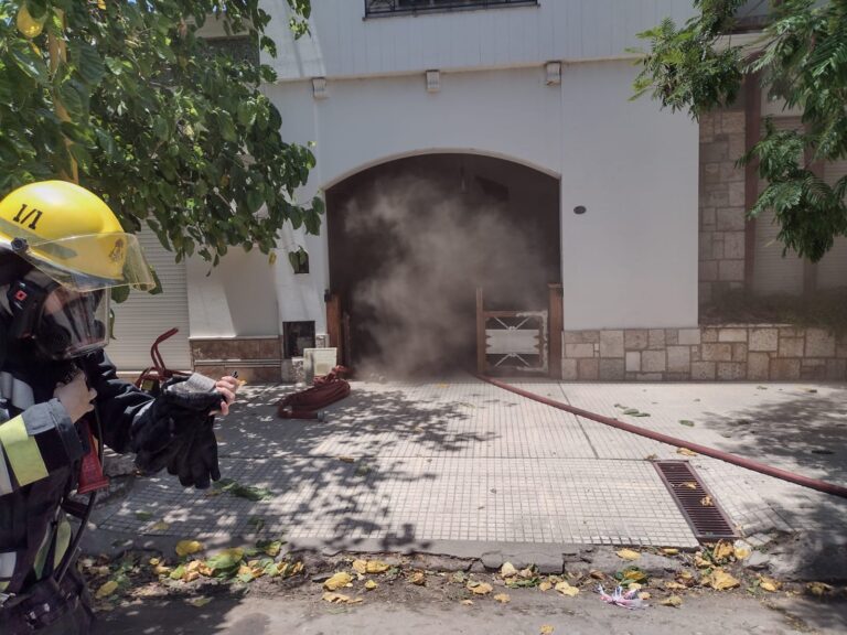 Incendio en vivienda de calle Colón al 500