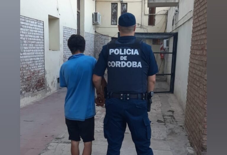 Detuvieron a un hombre por incumplir orden de restricción con su madre