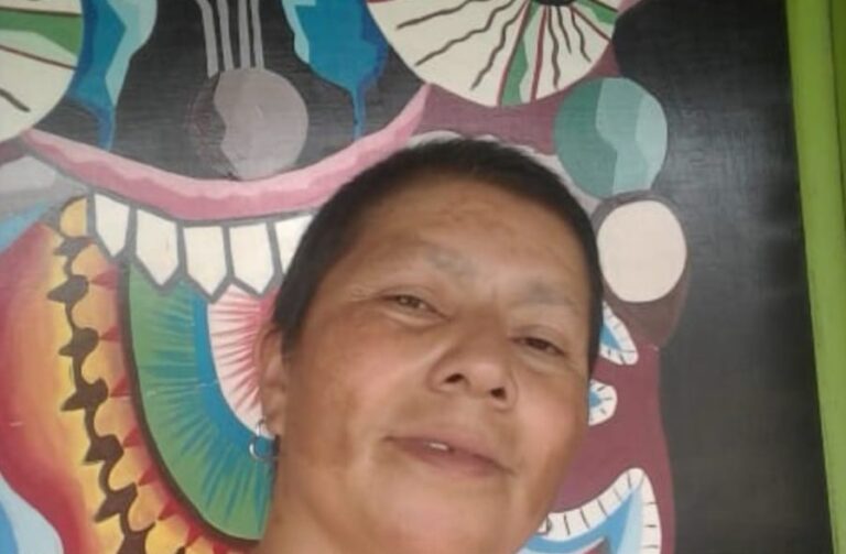 Lanzan una venta de pizzas congeladas a beneficio de una vecina