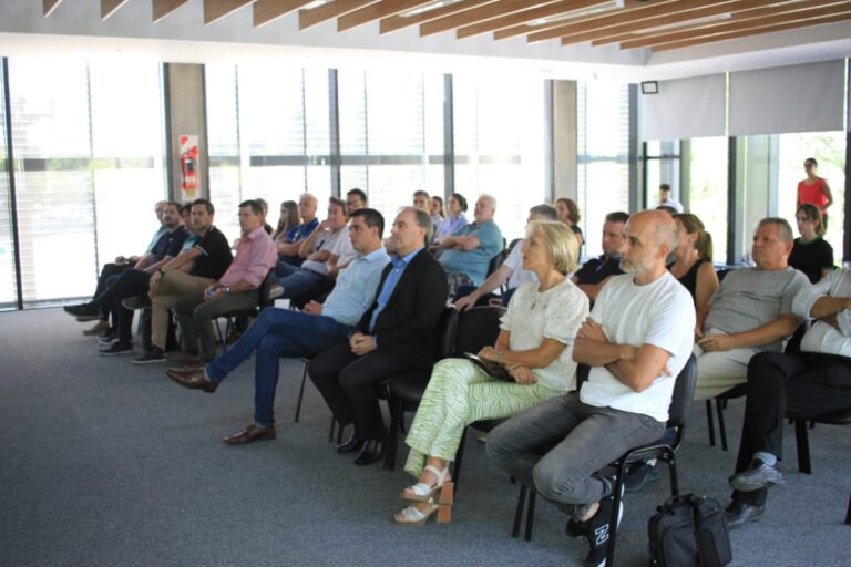 Se llevó a cabo la charla informativa sobre el programa “Córdoba 4.0”