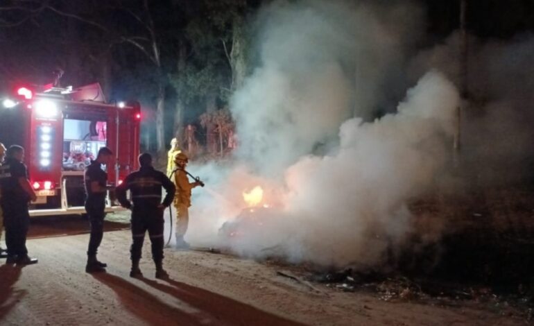  Las Varillas: Bomberos intervinieron en un incendio de basura